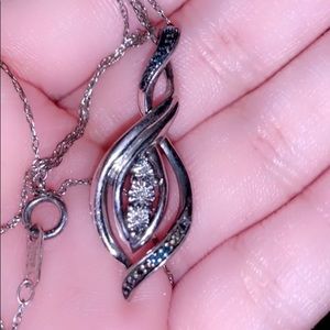 Sterling Silver Necklace!